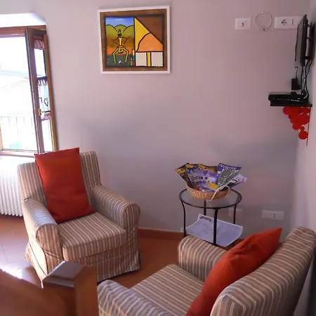 Holiday home Sandra's